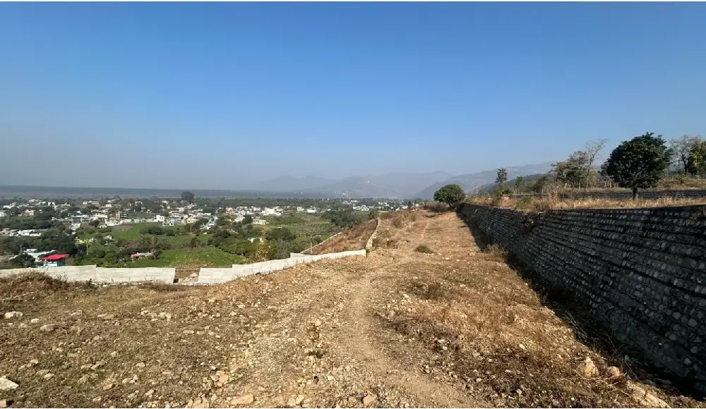 Land in Badogal